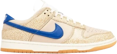 Nike Dunk Low 'Sesame/White/Blue Joy' – Une combinaison de couleurs équilibrée entre tons neutres et accents dynamiques. Son design intemporel et sa palette rafraîchissante en font une sneaker idéale pour un style polyvalent et tendance.